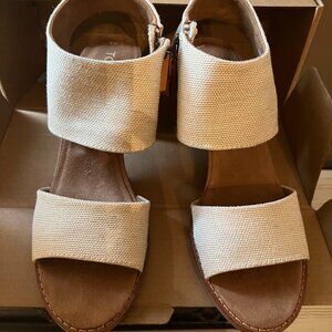 TOMS Majorca Cutout Sandal; Size 8